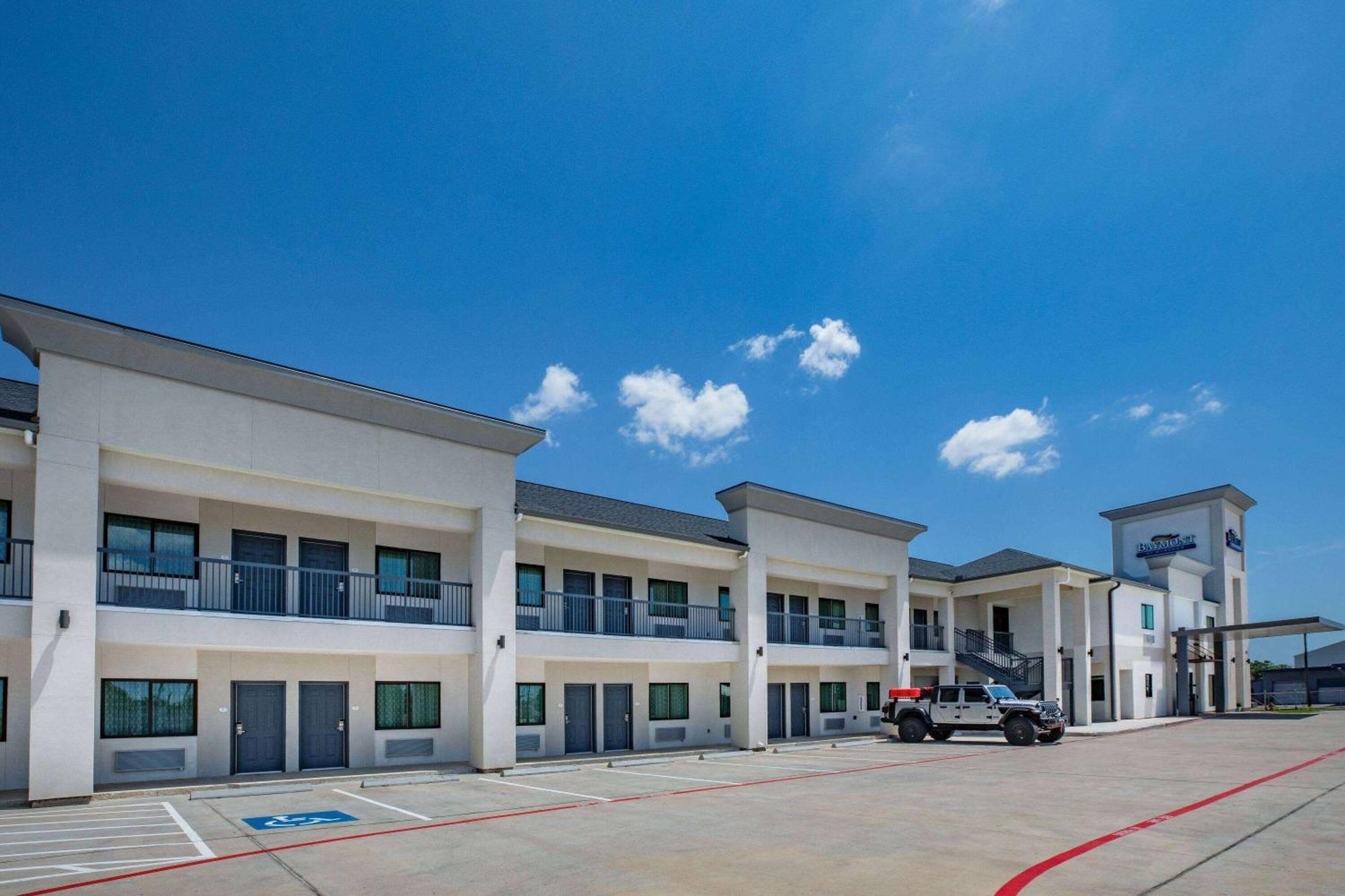 Baymont By Wyndham Freeport Texas Hotel Buitenkant foto